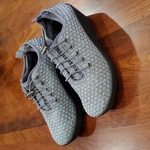 NEW STEVE MADDEN WEDGE …